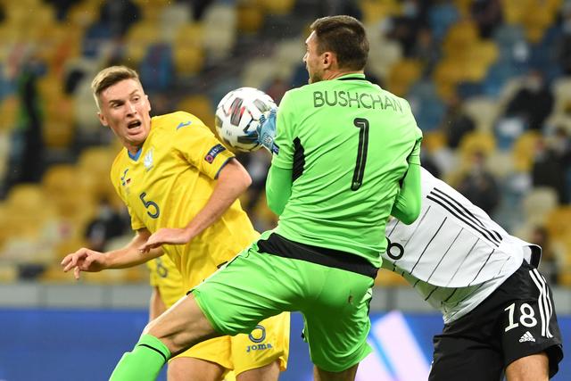 热火23记三分破队史纪录 爆冷击败绿军追至1-1