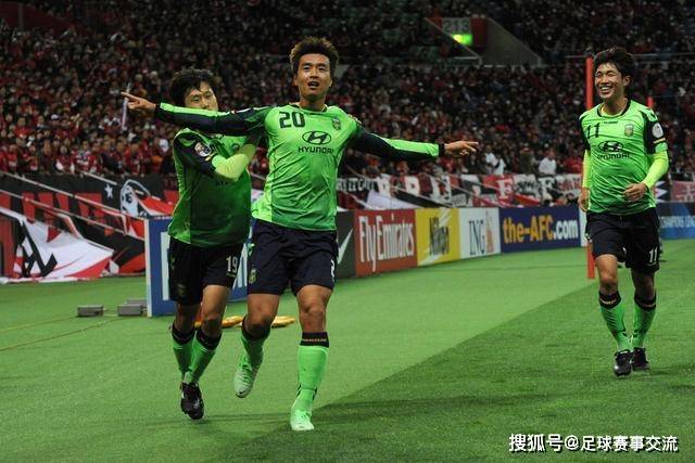 英超-萨拉赫梅开二度 利物浦3-2胜8分领跑